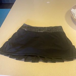 Lululemon pace setter skirt